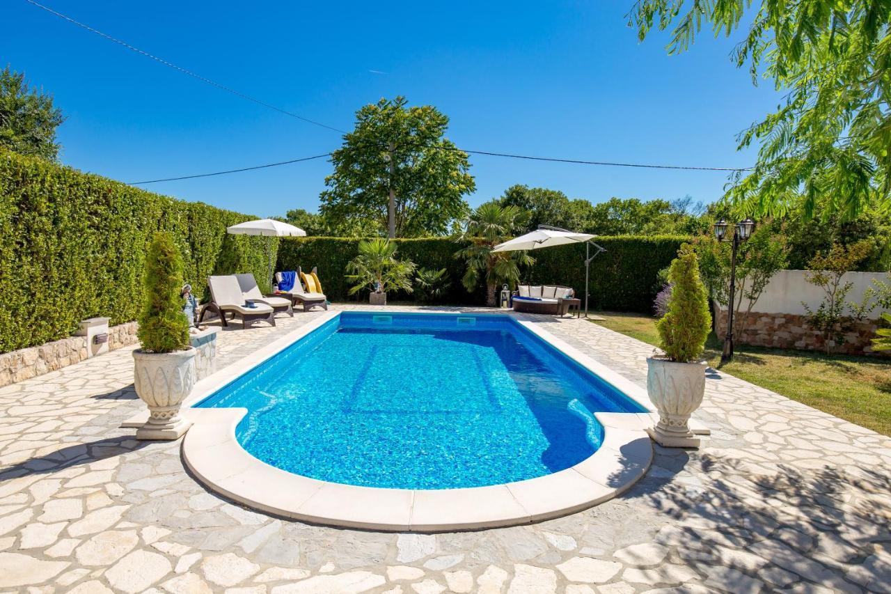 Villa Summer Oasis Dobrinj Eksteriør bilde