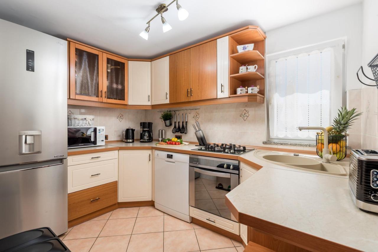Villa Summer Oasis Dobrinj Eksteriør bilde